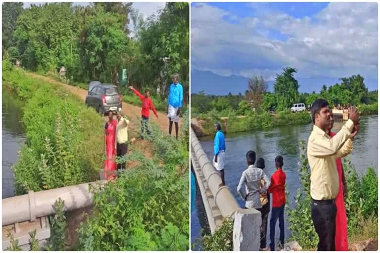 Tourists  taking selfies in Keelpavani canal