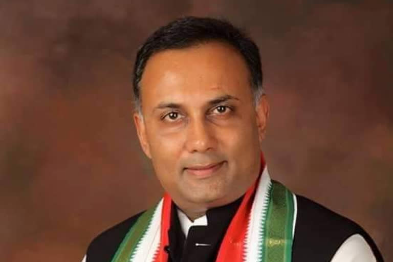 Dinesh Gundurao calls to ban the online gaming