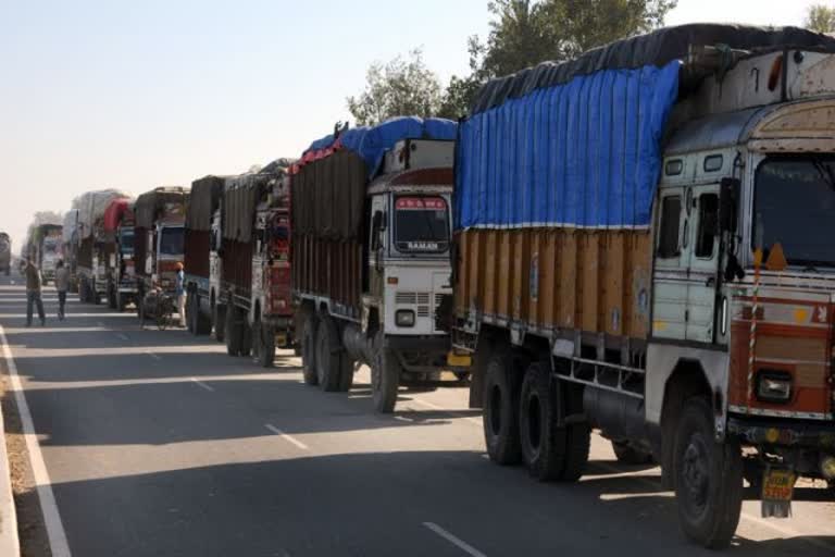 Checking of vehicles in border areas