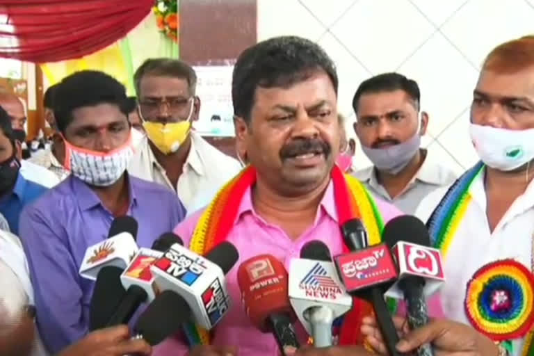 CM Political Secretary MP. Renukacharya