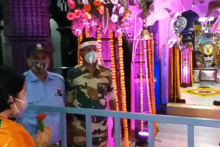 Crowd of devotees at Ambabai temple