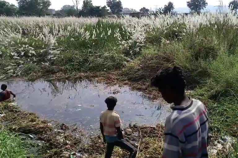 search-for-two-youths-missing-in-ramsagar-para-pond-continues-in-korba