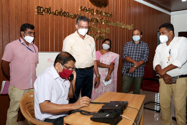 ഇടുക്കി  control room started  idukki  idukki news  idukki election  local self-government election  control room  election cotrol room  തദ്ദേശ സ്വയംഭരണ തെരഞ്ഞെടുപ്പ്  കണ്‍ട്രോള്‍റൂം പ്രവര്‍ത്തനം ആരംഭിച്ചു  കണ്‍ട്രോള്‍റൂം  ഇടുക്കി വാർത്തകൾ  ഇടുക്കി തദ്ദേശ സ്വയംഭരണ തെരഞ്ഞെടുപ്പ്  ഇടുക്കി തെരഞ്ഞെടുപ്പ്  ഇടുക്കി കണ്‍ട്രോള്‍ റൂം