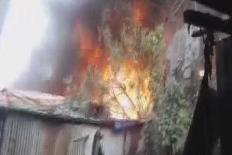 fire-broke-in-sakinaka-mumbai