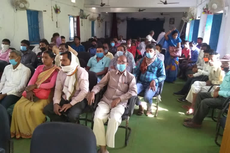 bdo holds meeting with pds shopkeepers in dumka