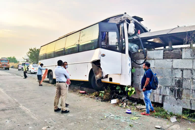 16 injured in bus accident, 16 injured in bus accident in Mumbai, Mumbai road accident, Mumbai road accident news, ರಸ್ತೆ ಅಪಘಾತದಲ್ಲಿ 16 ಜನರಿಗೆ ಗಾಯ, ಮುಂಬೈಯಲ್ಲಿ ರಸ್ತೆ ಅಪಘಾತದಲ್ಲಿ 16 ಜನರಿಗೆ ಗಾಯ, ಮುಂಬೈ ರಸ್ತೆ ಅಪಘಾತ, ಮುಂಬೈ ರಸ್ತೆ ಅಪಘಾತ ಸುದ್ದಿ,