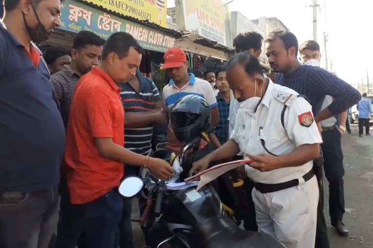 নিয়ম ভংগকাৰীৰ বিৰুদ্ধে কঠোৰ হৈছে ৰঙিয়াৰ যানবাহন আৰক্ষী