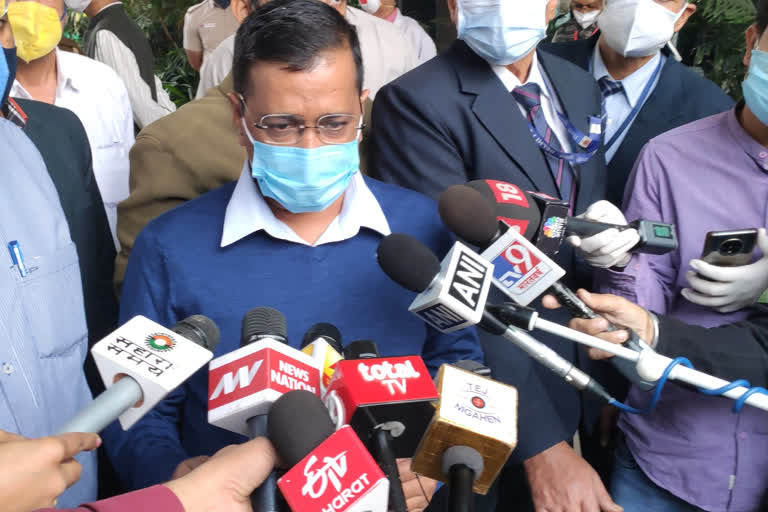 Chief Minister Arvind Kejriwal visited Guru Tegh Bahadur Hospital