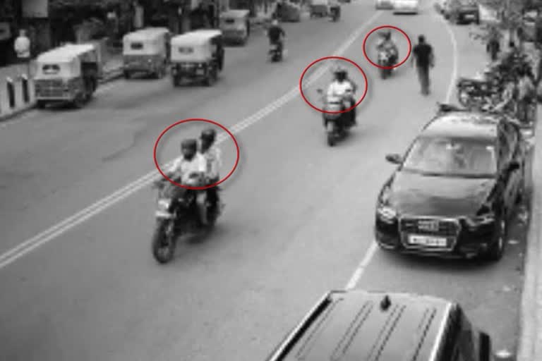 chased-car-for-money-robbery-in-bangalore