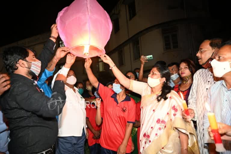 Minister Shashikala Jolle celebrates birthday with special abled children