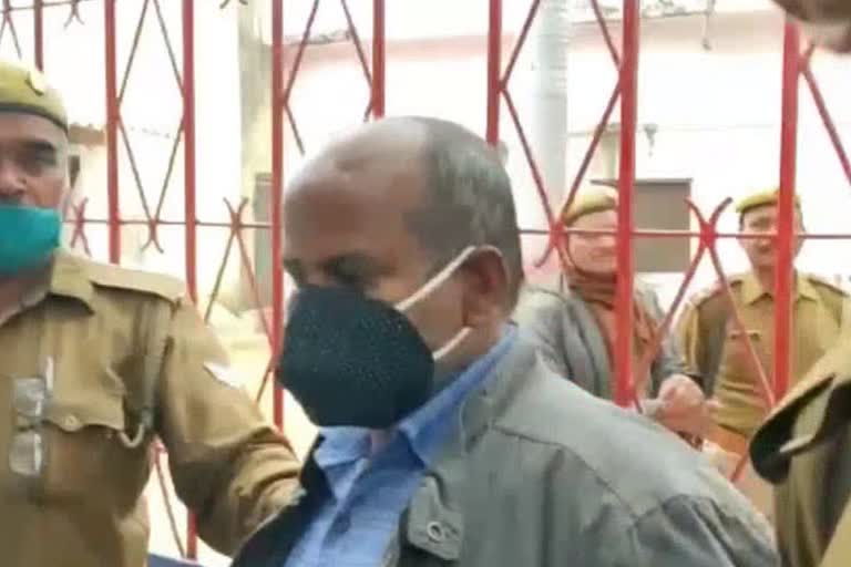 je arrested in chitrakoot