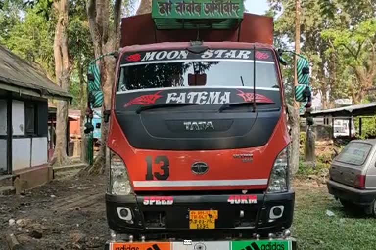 two-truck-with-illegal-cow-seized-at-boko