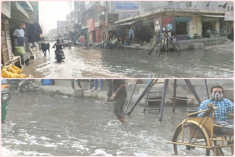 waterlogging in sangam vihar shani market