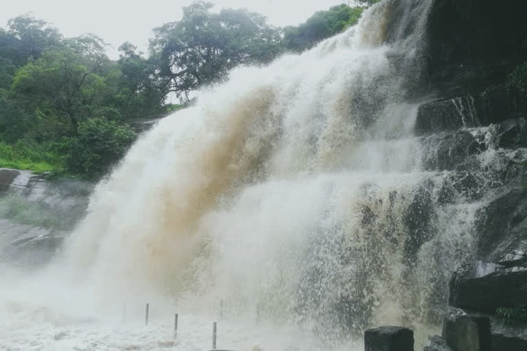 தேனி மாவட்ட அருவிகள்