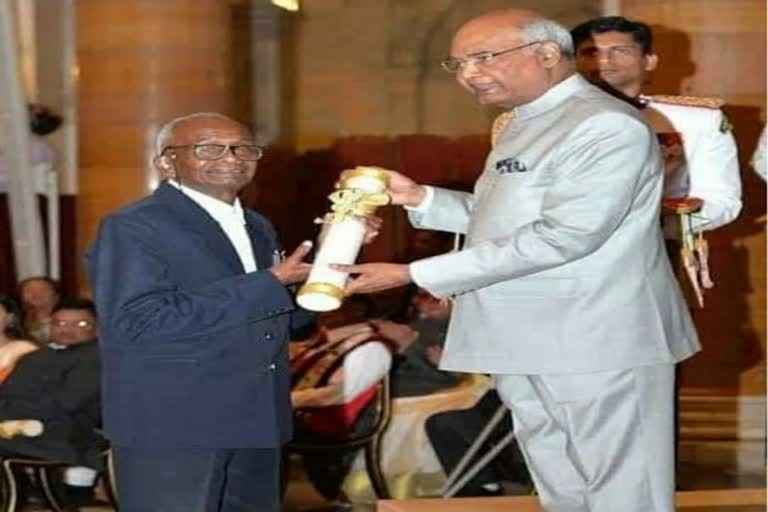 padmashri-prof-digambar-hansda-died-in-jamshedpur