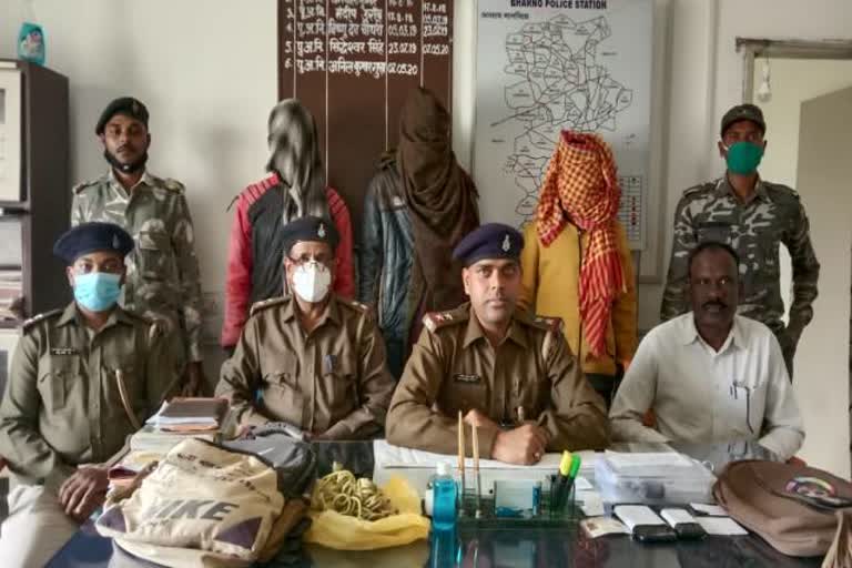 three-accused-of-robbery-in-finance-company-arrested-in-gumla