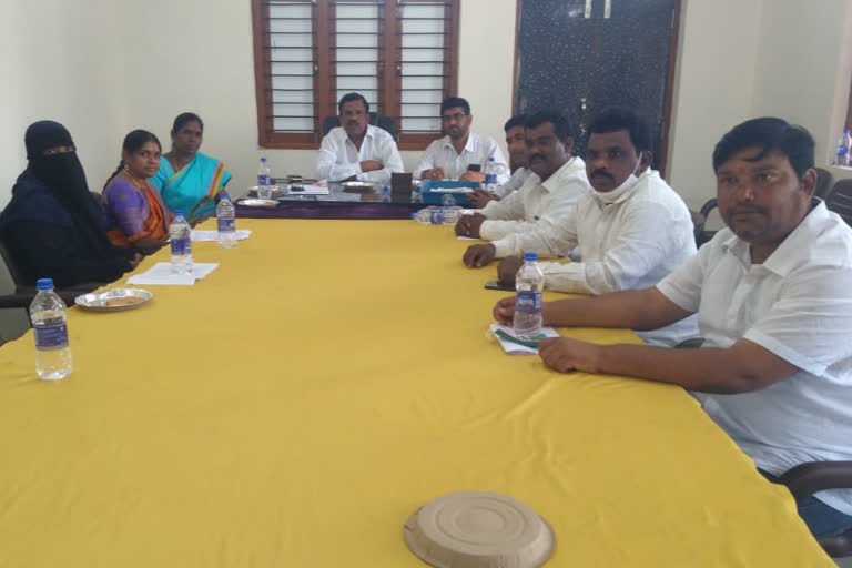 A general municipal meeting was held at Narsapur in Medak district