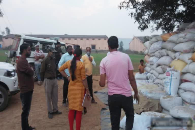 400 quintal old paddy seized in Jabalpur