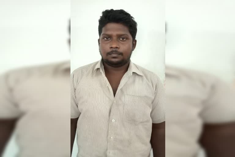 பெண்களை ஏமாற்றிய இளைஞர்