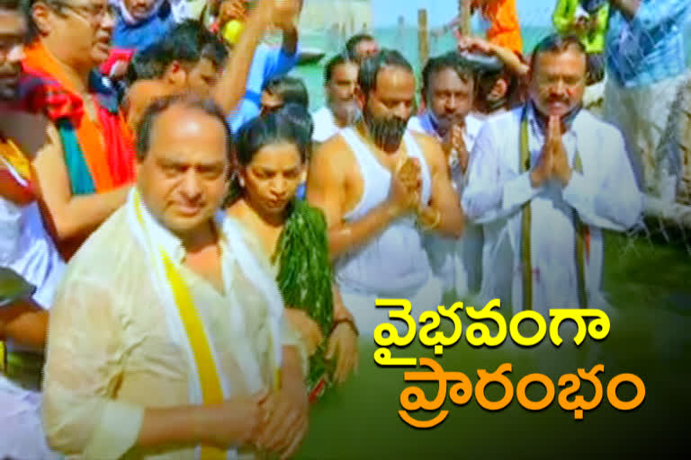 జోగులాంబలో వైభవంగా ప్రారంభమైన తుంగభద్ర పుష్కరాలు