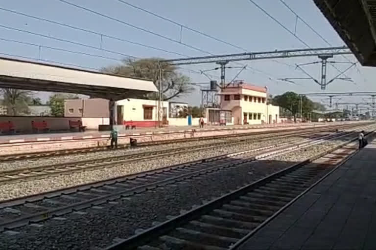 Karauli news, trains canceled, railway line construction