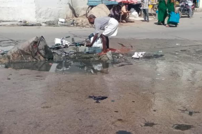 accidents are occuring at madakashira road in ananthapur