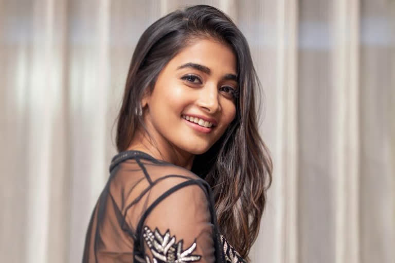 actress pooja hegde about aravinda sametha movie