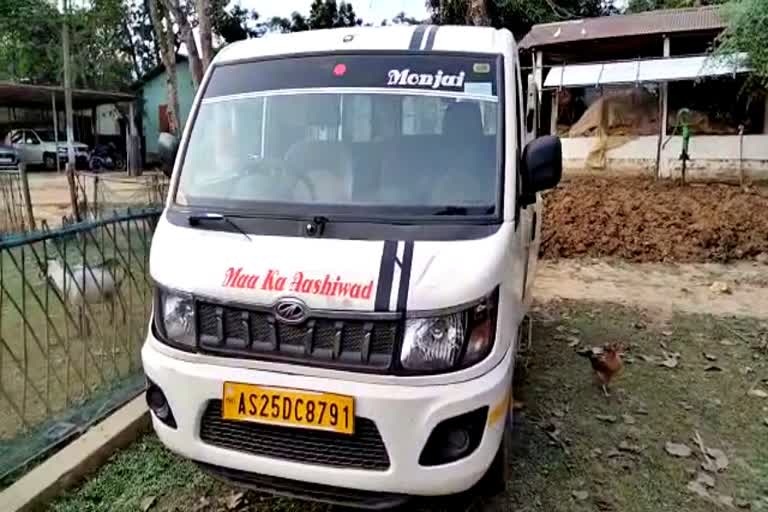 vehicle recovered with full of goat kamrup assam etv bharat news