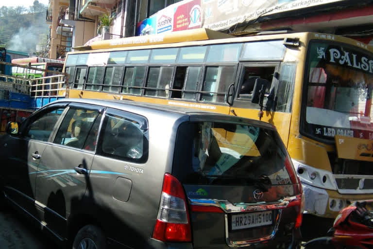 Traffic jam sarkaghat