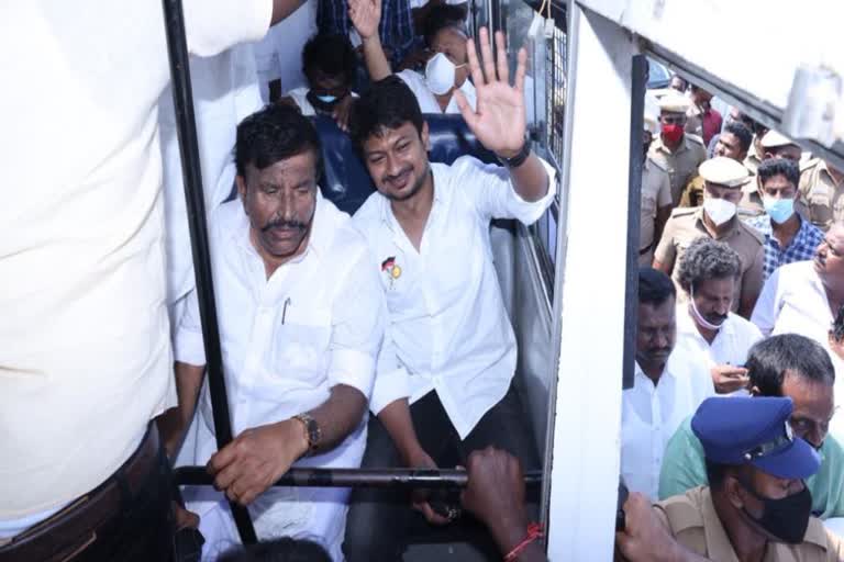 udhaynithi-stalin-questions-about-amit-shah-visit