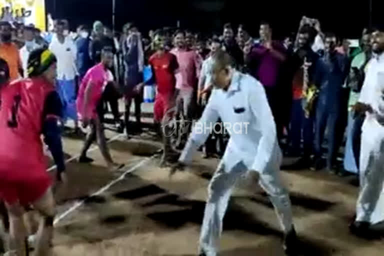 Pratap Gowda Patil attracted the youth by playing kabaddi