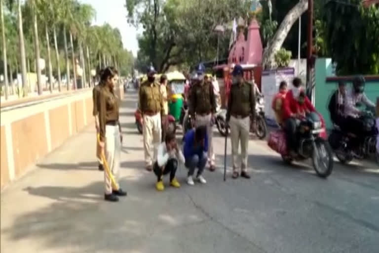 Dewas Police makes two men to do sit-ups for harassing women