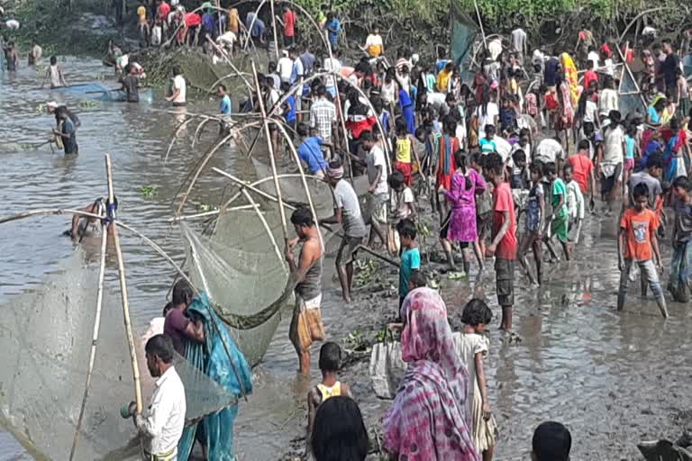 As_Chg_01_community_fishing_kujia_river_img_10012