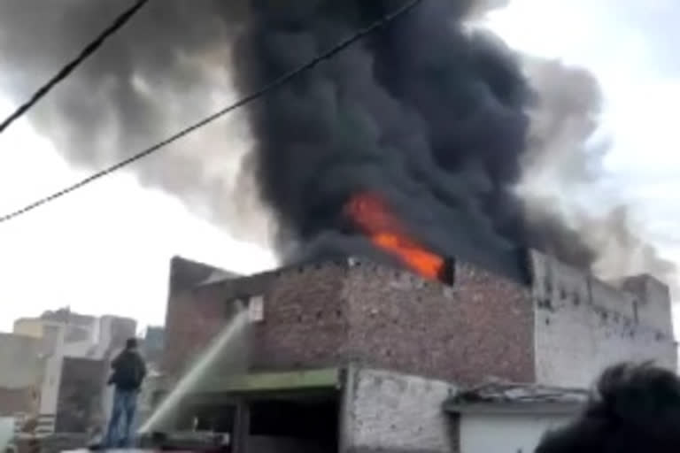 Fire breaks out at godown in Ludhiana