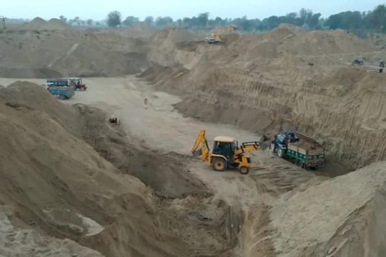 Dausa news, Illegal mining