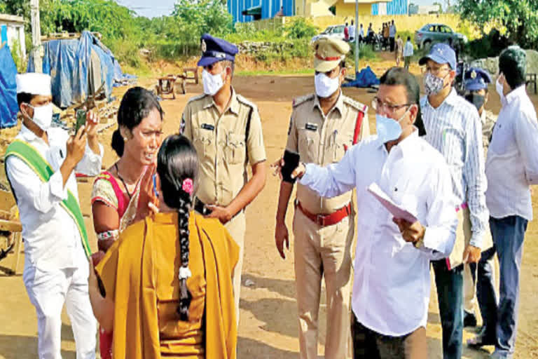 చిత్రహింసలు తట్టుకోలేం... మమ్మల్ని రక్షించండి!