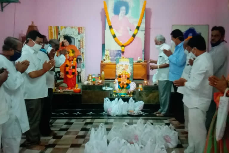 Satyasai Baba Jayanti