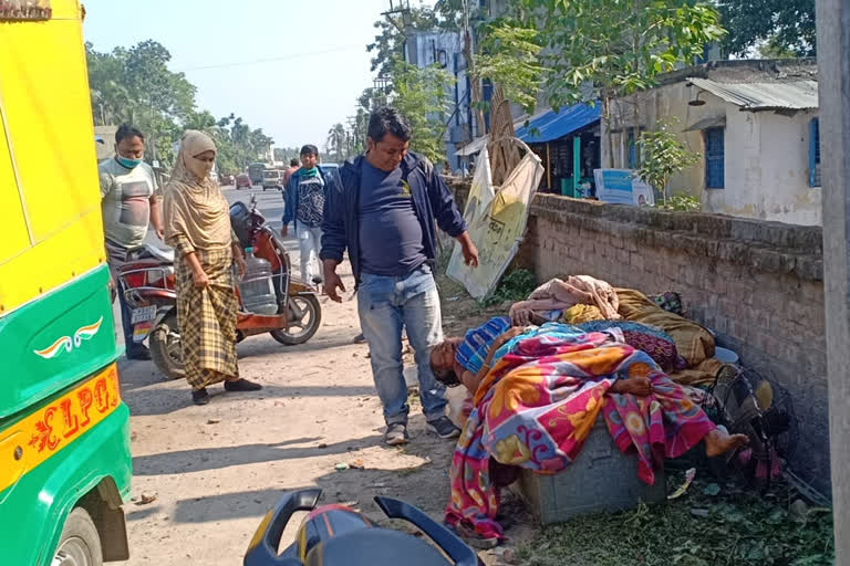 suicide_attempt_by_a_old_lady_in_north_24_pargan's_deganga