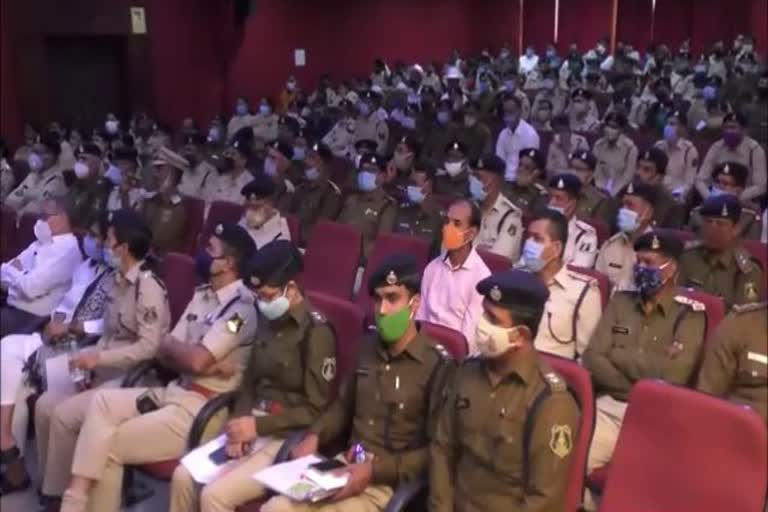 Workshop on mental health of policemen