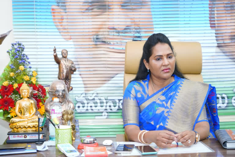 tadikonda mla sridevi on abhayam app