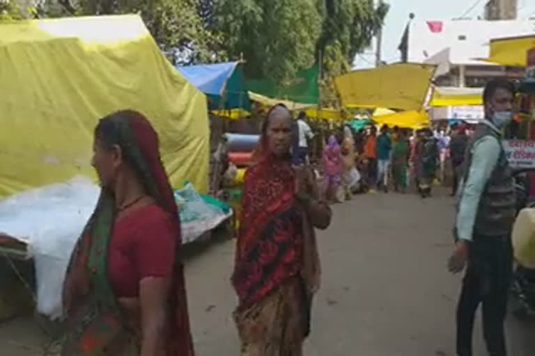 People walking without masks