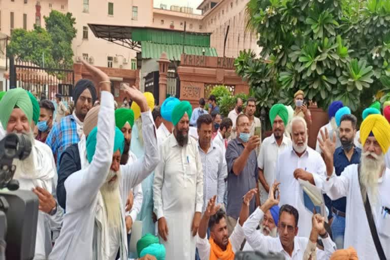 Farmers protest against farm act