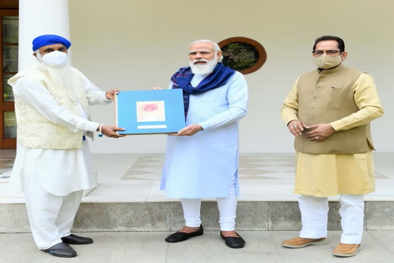 as_ntl_pm-modi-releases-book_img