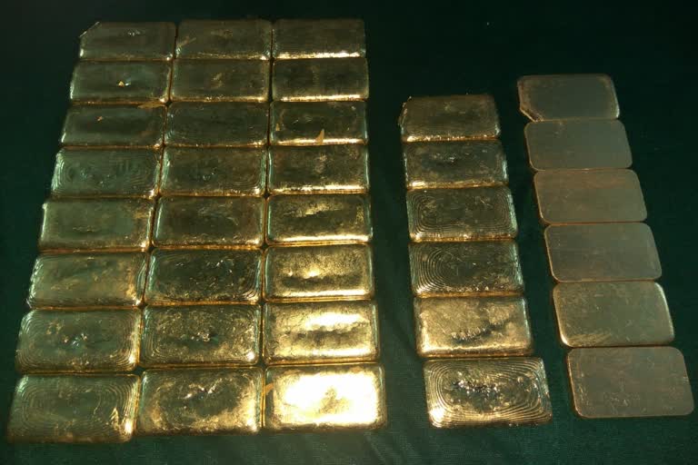 Gold worth Rs one crore seized in Siliguri