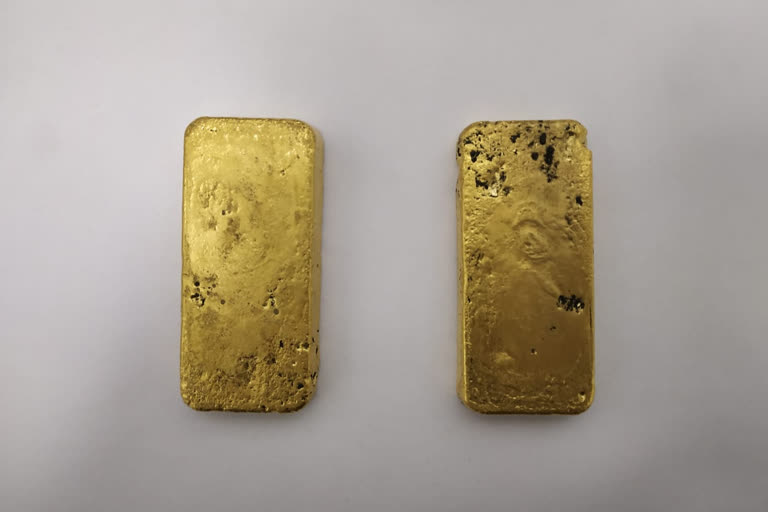 Custom seized 1480 grams of gold at IGI airport