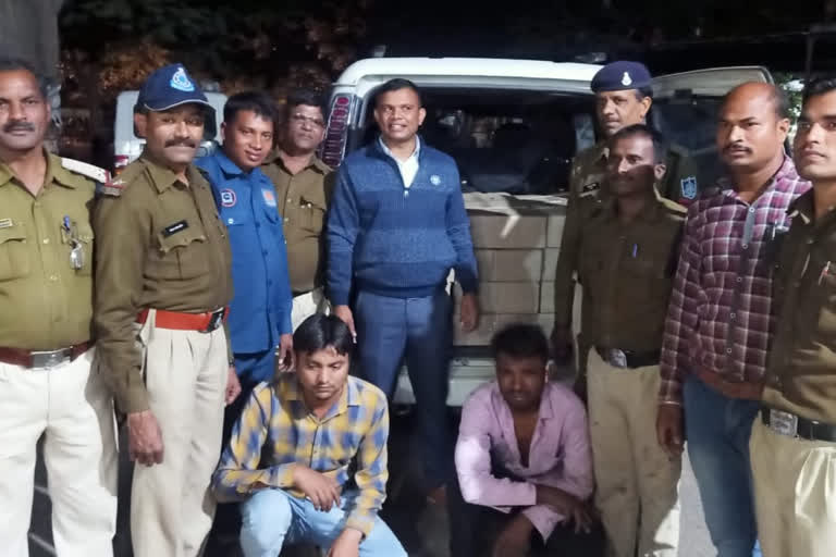 Police arrested two accused with illegal liquor in dewas