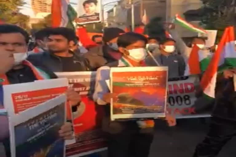 Protest outside Pak embassy in Tokyo on 26/11 anniversary  മുംബൈ ഭീകരാക്രമണം  ജപ്പാനിലെ പാക് എംബസിയ്ക്ക് പുറത്ത് പ്രതിഷേധം  Protest outside Pak embassy