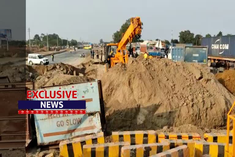 sonipat police excavated Sonipat-Panipat Haldana Border to stop farmers