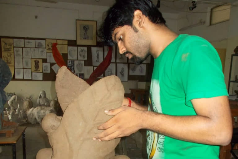 Young artist Mukesh