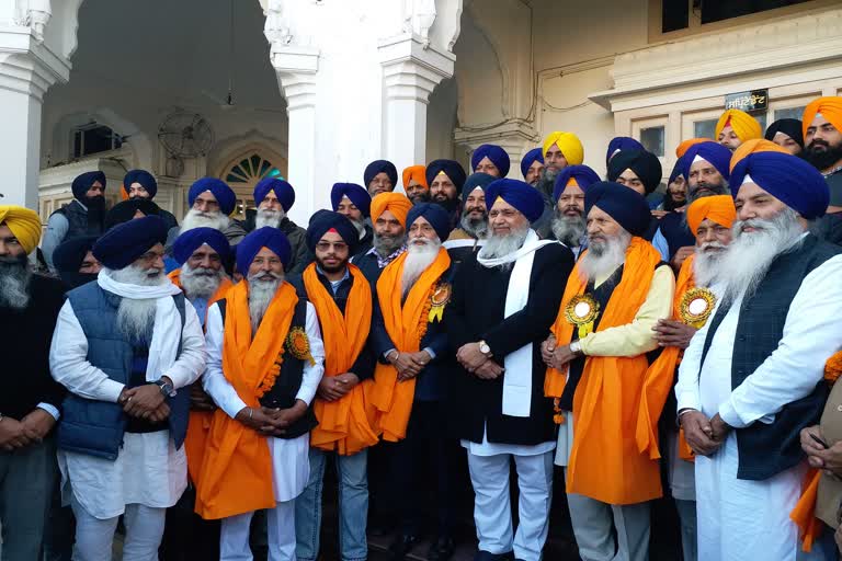 A group of Sikh pilgrims left for Pakistan